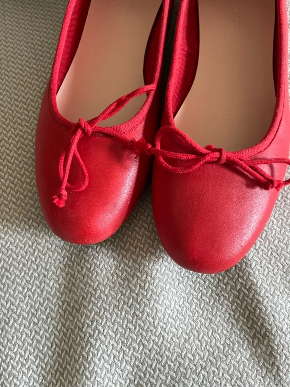 Loft Women's Rapture Red Leather Ballet Flats Size 8M - Picture 3 of 9